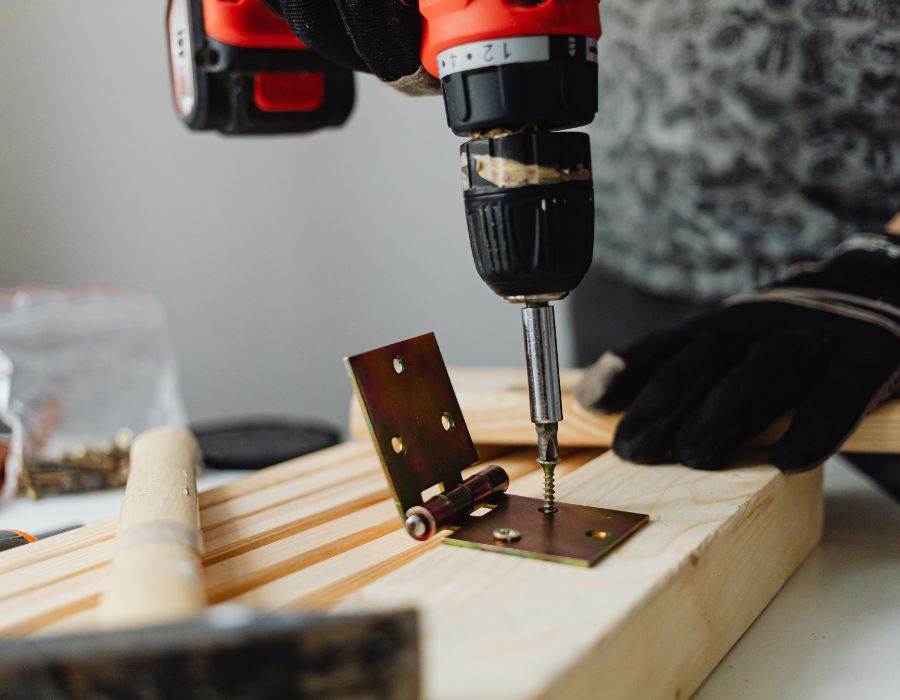HOWTARK Autark leben für Anfänger Handwerk erlernen